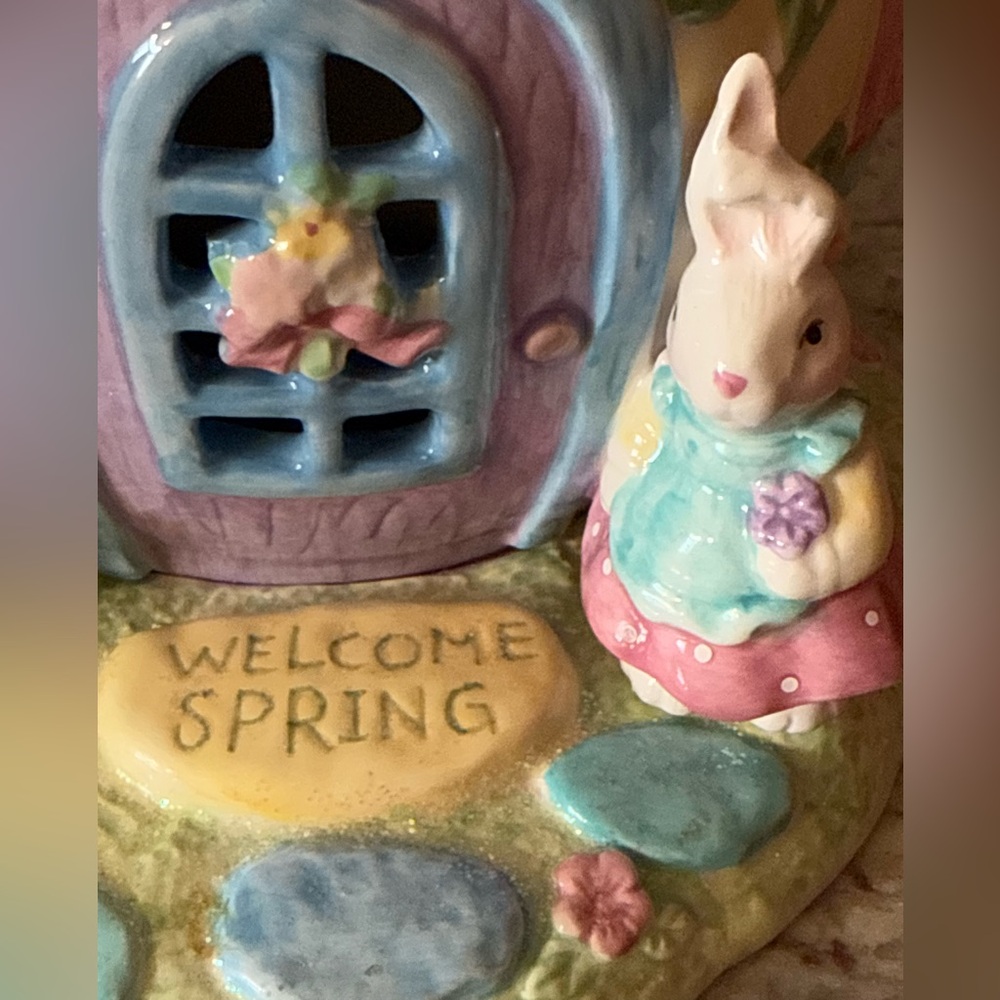 Vintage Avon 2003 Luminous Treasures Spring Garden Tealight House - Picture 8 of 11